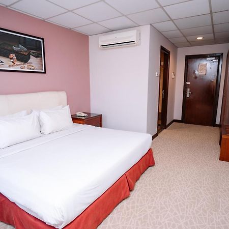 Jewels Hotel Kota Bharu Bagian luar foto
